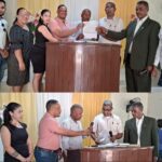 “El Ayuntamiento hace entrega de un aporte a la Iglesia de Dios Amor y Paz”.