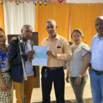 El Departamento de Desarrollo Comunitario realizo entrega de una donación a la iglesia Dios de la Profecía en el sector de Villa Tabacalera.