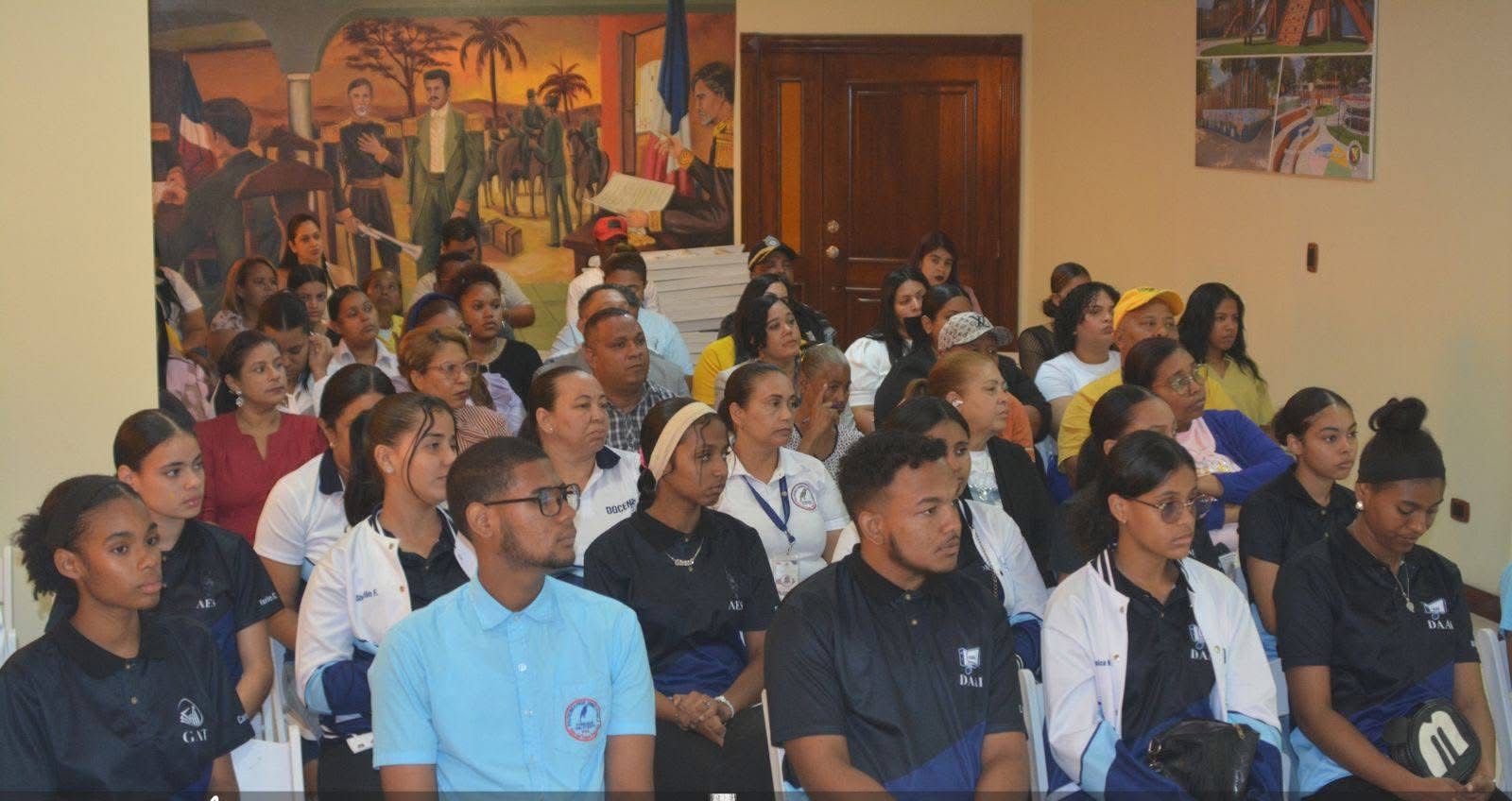 Charla sobre “Derechos Humanos y Derechos Fundamentales”.